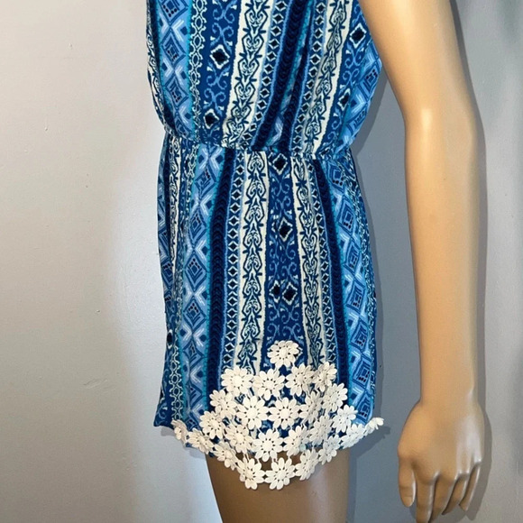 Xrtaordinary, XL, juniors, blue,black,white, geometric print, cold shoulder lace - Picture 10 of 10